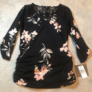 black floral top!
